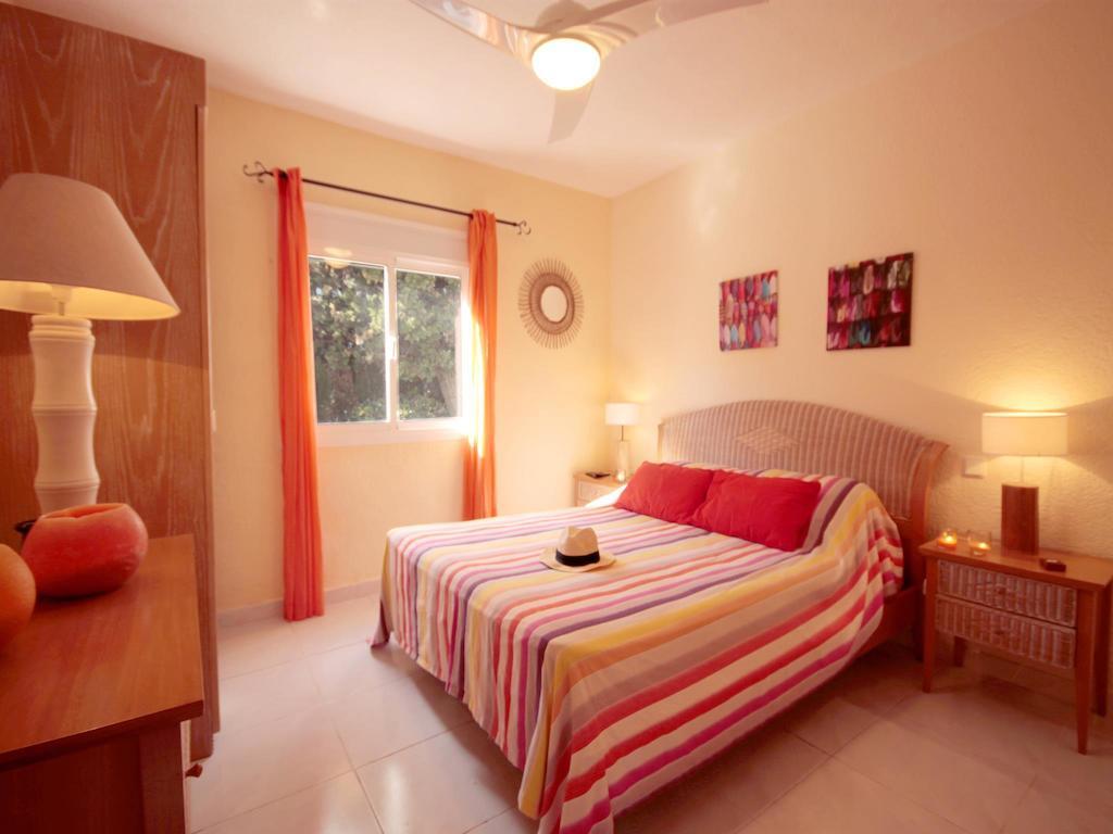 Holiday Home Anna Jávea Стая снимка